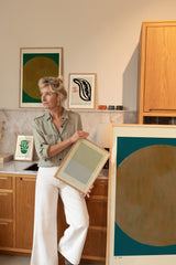 Grøn, harmonisk sammensætning med kunstplakater af Das Rotes Rabbit